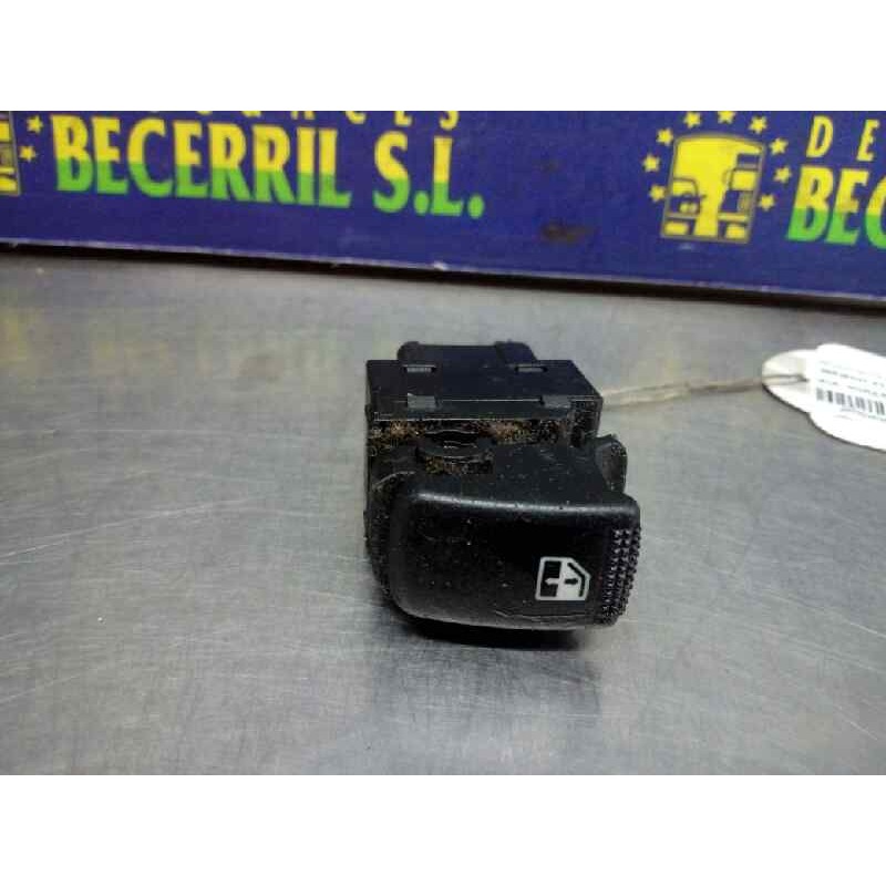 Recambio de mando elevalunas trasero derecho para kia sorento 2.5 crdi vgt ex1 referencia OEM IAM Recambio de mando elevalunas trasero derecho para kia sorento 2.5 crdi vgt ex1 referencia OEM IAM