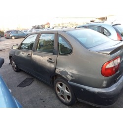 seat cordoba berlina (6k2) del año 2002