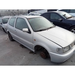 volkswagen polo berlina (6n1) del año 1999
