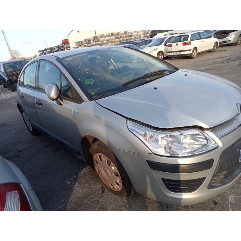 citroen c4 berlina del año 2010