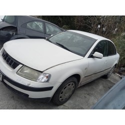 volkswagen passat berlina (3b2) del año 2000