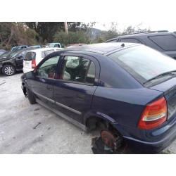 opel zafira a del año 2000