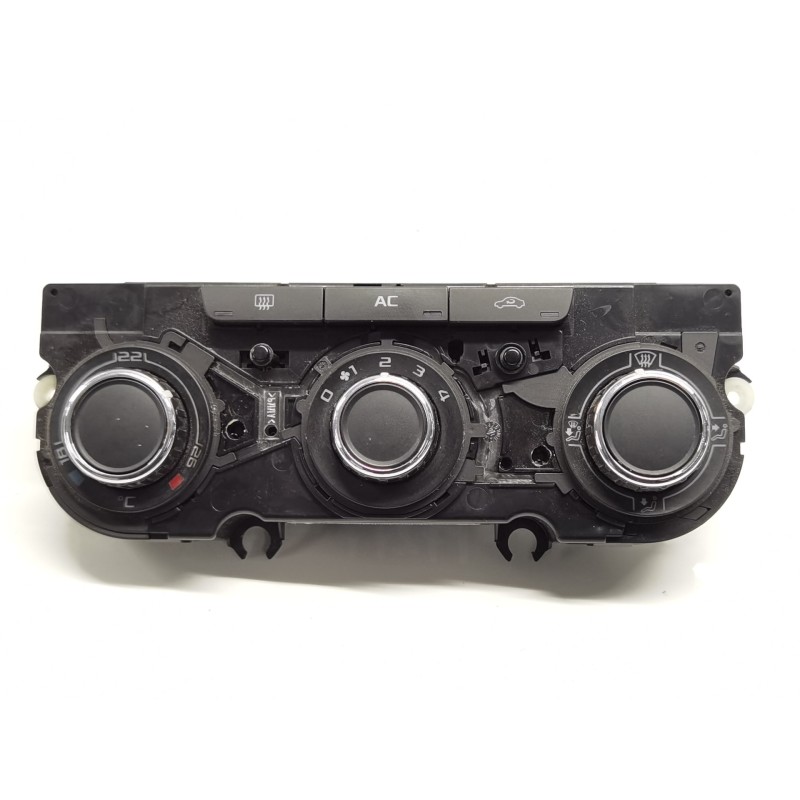 Recambio de mando calefaccion / aire acondicionado para skoda yeti active referencia OEM IAM 3T0820047M  