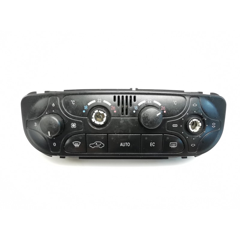 Recambio de mando calefaccion / aire acondicionado para mercedes clase c (w203) berlina 200 cdi (203.004) referencia OEM IAM A20 Recambio de mando calefaccion / aire acondicionado para mercedes clase c (w203) berlina 200 cdi (203.004) referencia OEM IAM A20