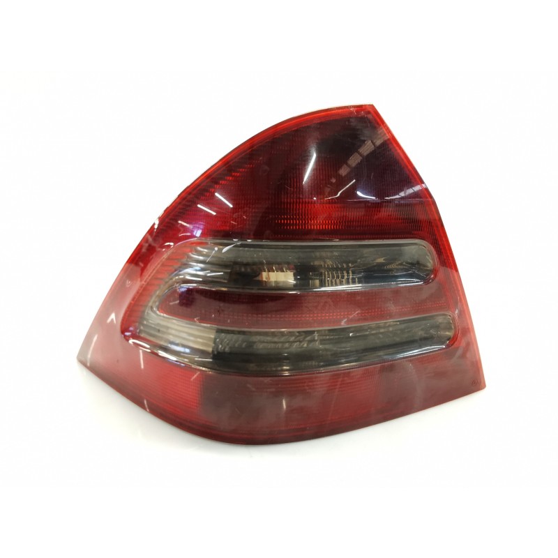 Recambio de piloto trasero izquierdo para mercedes clase c (w203) berlina 200 cdi (203.004) referencia OEM IAM Recambio de piloto trasero izquierdo para mercedes clase c (w203) berlina 200 cdi (203.004) referencia OEM IAM