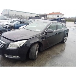 opel insignia berlina del año 2011