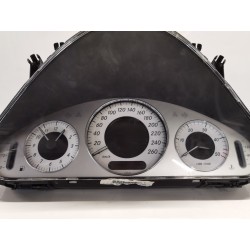 Recambio de cuadro instrumentos para mercedes clase e (w211) berlina 3.2 cdi cat referencia OEM IAM A2114407411  
