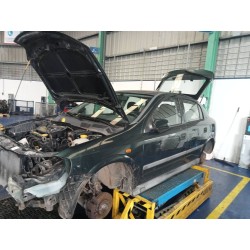 opel astra g berlina del año 1998