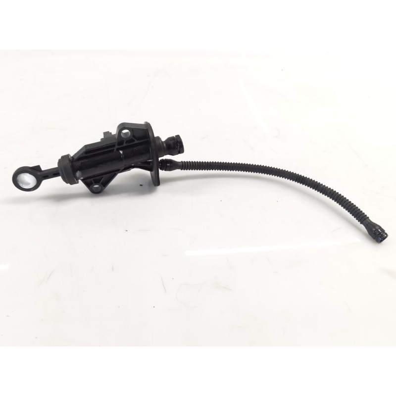 Recambio de bomba embrague para volkswagen golf vii lim. (bq1) advance referencia OEM IAM 5Q0721388E  