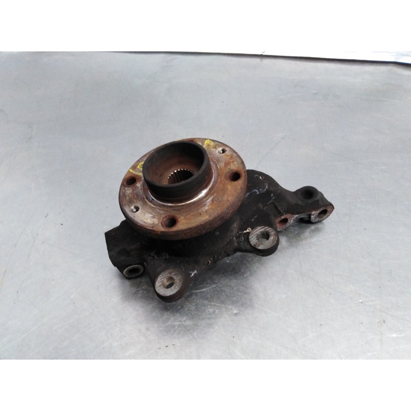 Recambio de mangueta delantera derecha para renault kangoo authentique referencia OEM IAM Recambio de mangueta delantera derecha para renault kangoo authentique referencia OEM IAM