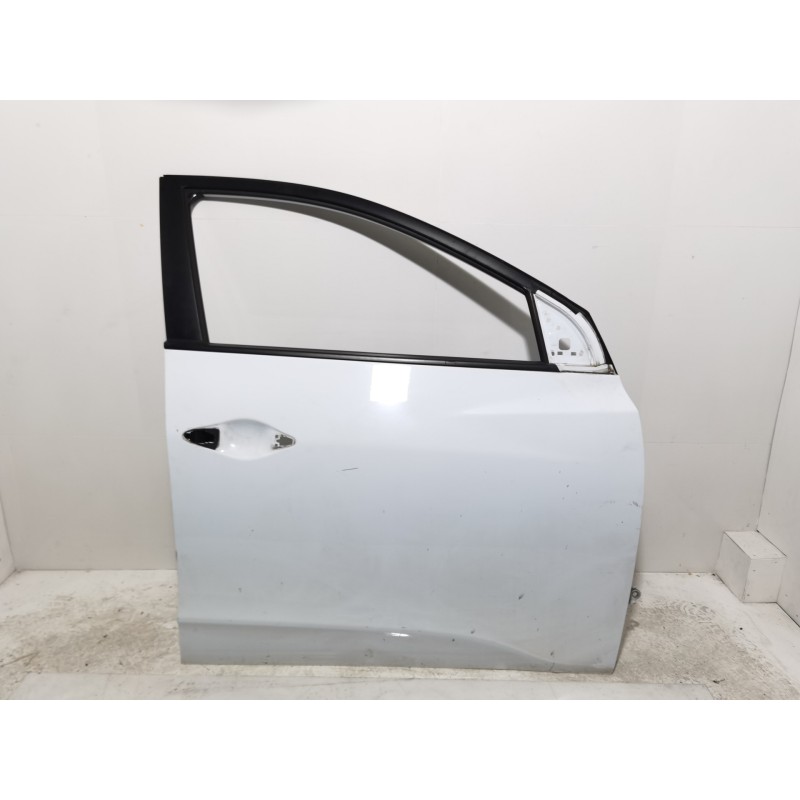 Recambio de puerta delantera derecha para hyundai ix35 classic 2wd referencia OEM IAM Recambio de puerta delantera derecha para hyundai ix35 classic 2wd referencia OEM IAM