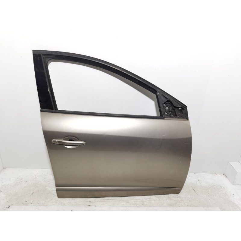 Recambio de puerta delantera derecha para renault megane iii sport tourer business referencia OEM IAM Recambio de puerta delantera derecha para renault megane iii sport tourer business referencia OEM IAM