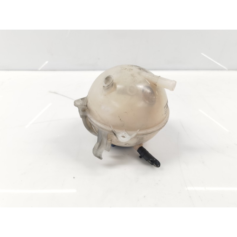 Recambio de deposito expansion para volkswagen golf v berlina (1k1) igolf referencia OEM IAM 1K0121407A Recambio de deposito expansion para volkswagen golf v berlina (1k1) igolf referencia OEM IAM 1K0121407A