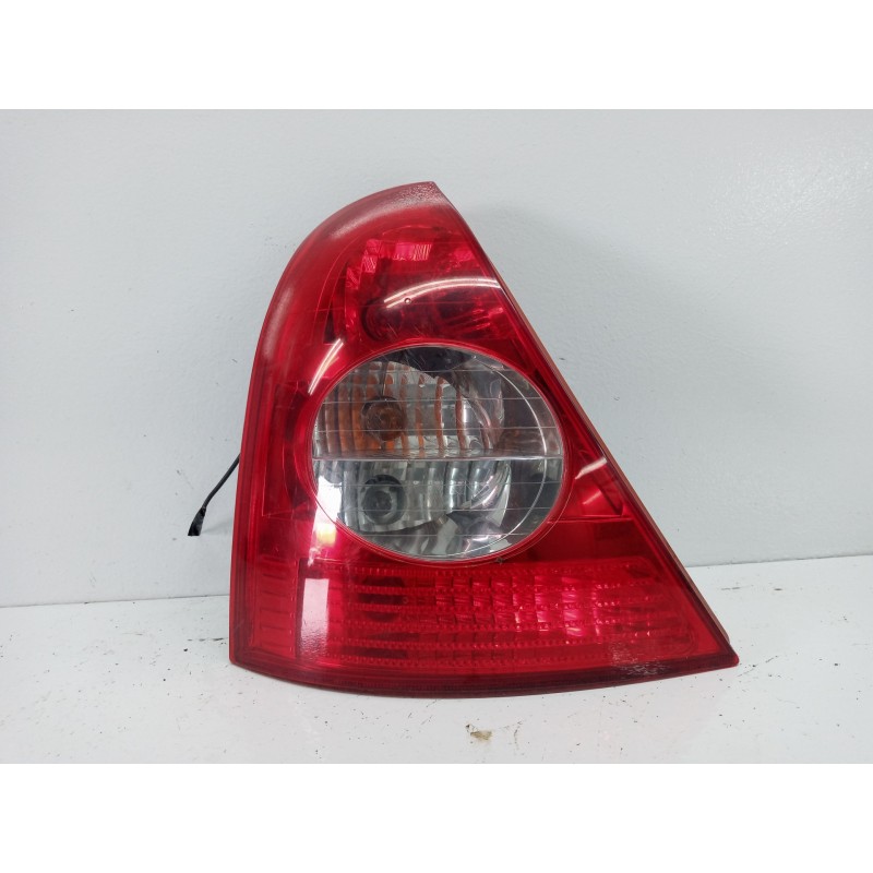 Recambio de piloto trasero izquierdo para renault clio ii fase ii (b/cb0) authentique referencia OEM IAM 82023922 Recambio de piloto trasero izquierdo para renault clio ii fase ii (b/cb0) authentique referencia OEM IAM 82023922