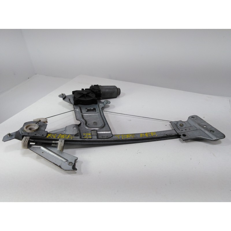 Recambio de elevalunas trasero derecho para citroen xsara berlina 1.9 d x referencia OEM IAM 400574T2 Recambio de elevalunas trasero derecho para citroen xsara berlina 1.9 d x referencia OEM IAM 400574T2