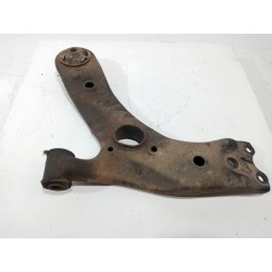 Recambio de brazo suspension inferior delantero izquierdo para toyota auris active referencia OEM IAM   