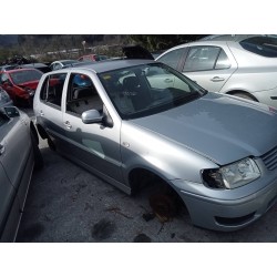 volkswagen polo berlina (6n2) del año 2001