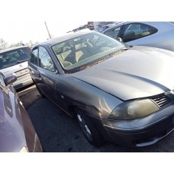 seat cordoba berlina (6l2) del año 2003