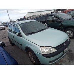 opel corsa c del año 2001