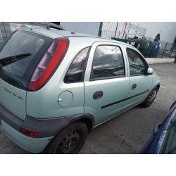 opel corsa c del año 2001