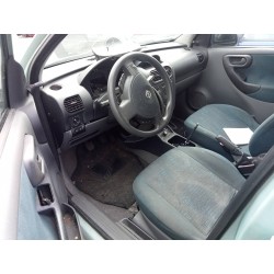 opel corsa c del año 2001