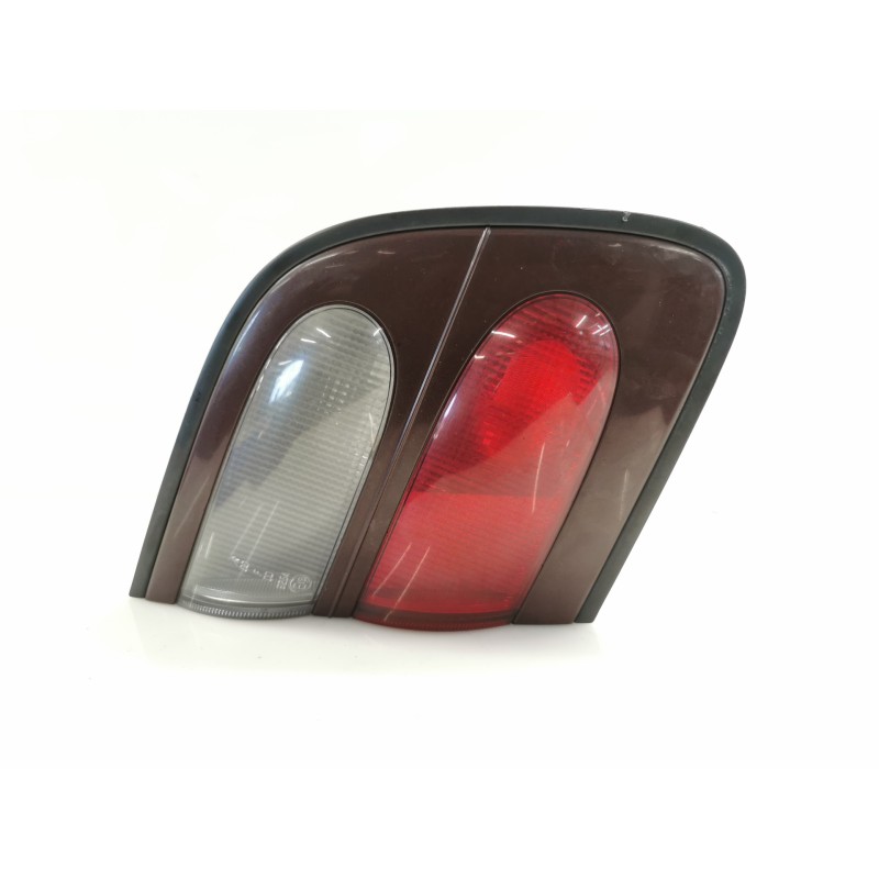 Recambio de piloto trasero central izquierdo para nissan almera (n15) slx referencia OEM IAM Recambio de piloto trasero central izquierdo para nissan almera (n15) slx referencia OEM IAM