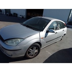 ford focus berlina (cak) del año 2004
