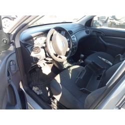 ford focus berlina (cak) del año 2004