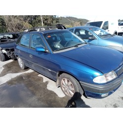 opel astra f berlina del año 1996