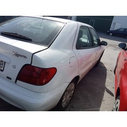 citroen xsara berlina del año 2000