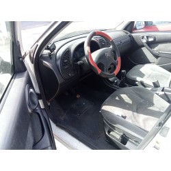 citroen xsara berlina del año 2000