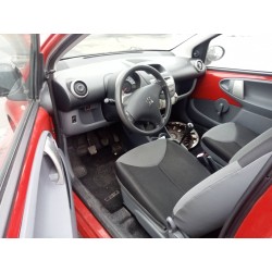 peugeot 107 del año 2006