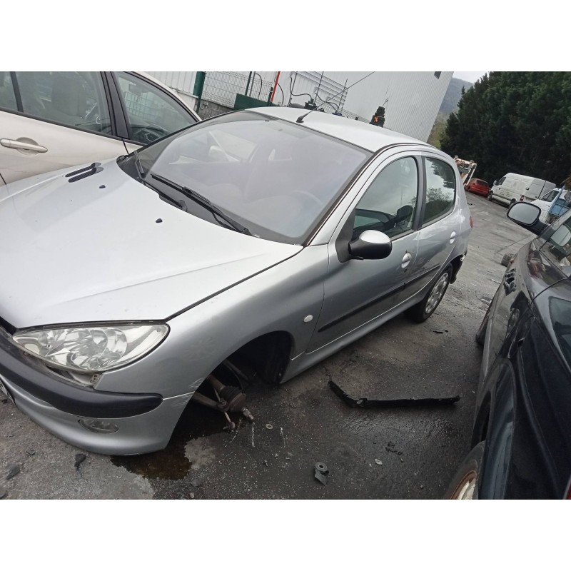 peugeot 206 berlina del año 2003