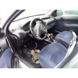 peugeot 206 berlina del año 2003