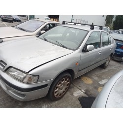 nissan primera berlina (p11) del año 1999