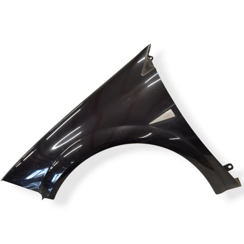 Recambio de aleta delantera izquierda para renault megane ii berlina 3p confort authentique referencia OEM IAM Recambio de aleta delantera izquierda para renault megane ii berlina 3p confort authentique referencia OEM IAM