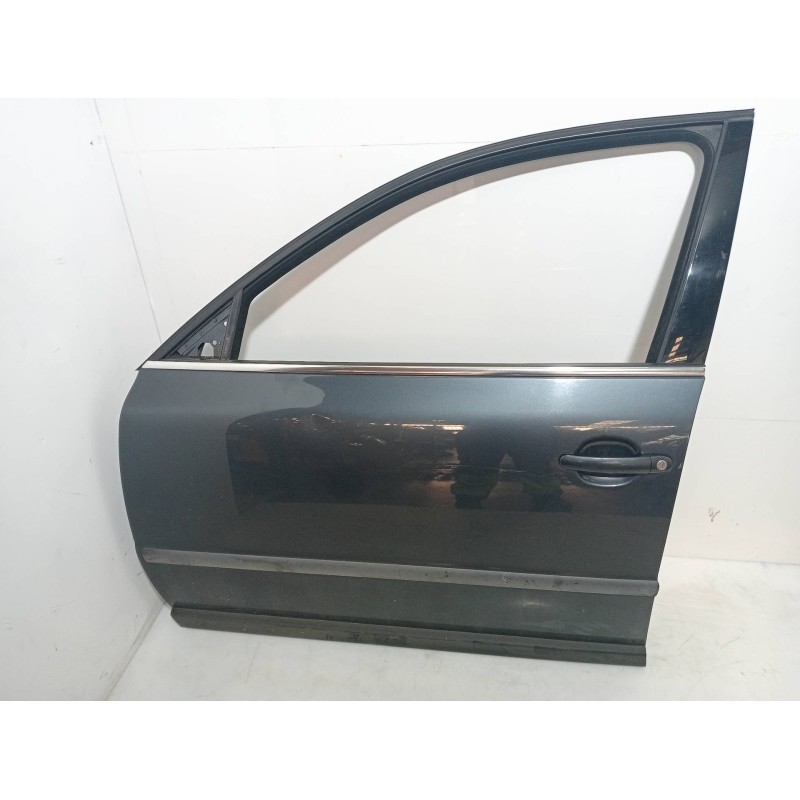 Recambio de puerta delantera izquierda para volkswagen passat berlina (3b3) advance referencia OEM IAM Recambio de puerta delantera izquierda para volkswagen passat berlina (3b3) advance referencia OEM IAM
