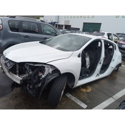 renault megane iii berlina 5 p del año 2013