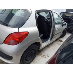 peugeot 207 del año 2006