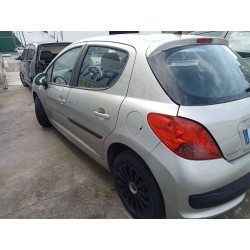 peugeot 207 del año 2006