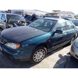 nissan primera berlina (p11) del año 2000