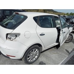 seat ibiza (6j5) del año 2013