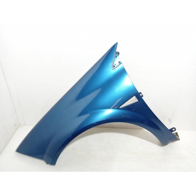 Recambio de aleta delantera izquierda para renault megane ii berlina 3p confort authentique referencia OEM IAM Recambio de aleta delantera izquierda para renault megane ii berlina 3p confort authentique referencia OEM IAM