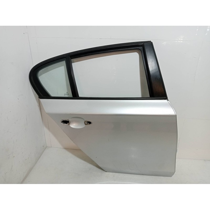 Recambio de puerta trasera derecha para bmw serie 1 berlina (e81/e87) 120d referencia OEM IAM Recambio de puerta trasera derecha para bmw serie 1 berlina (e81/e87) 120d referencia OEM IAM