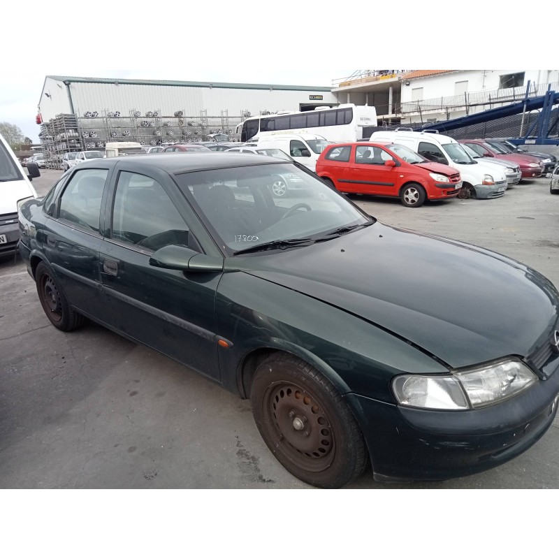 opel vectra b berlina del año 1999