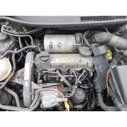 seat ibiza (6l1) del año 2004
