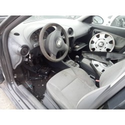 seat ibiza (6l1) del año 2004