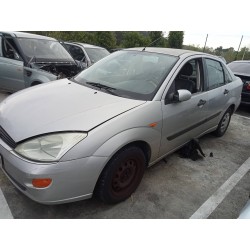 ford focus berlina (cak) del año 1999