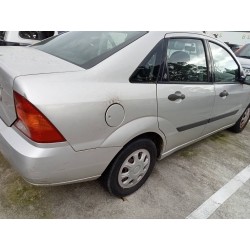 ford focus berlina (cak) del año 1999