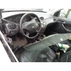 ford focus berlina (cak) del año 1999